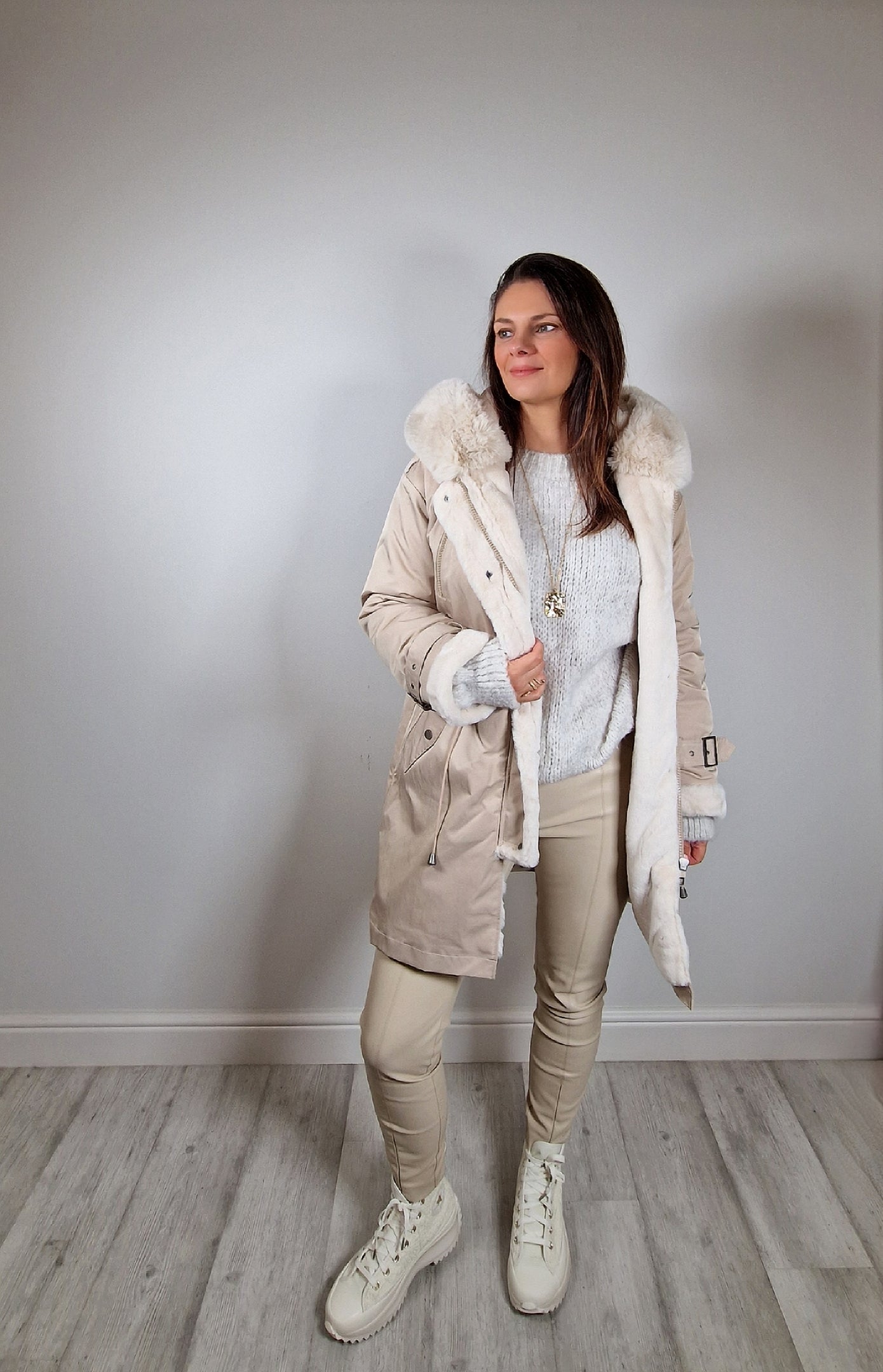 Beige winterjas met kap