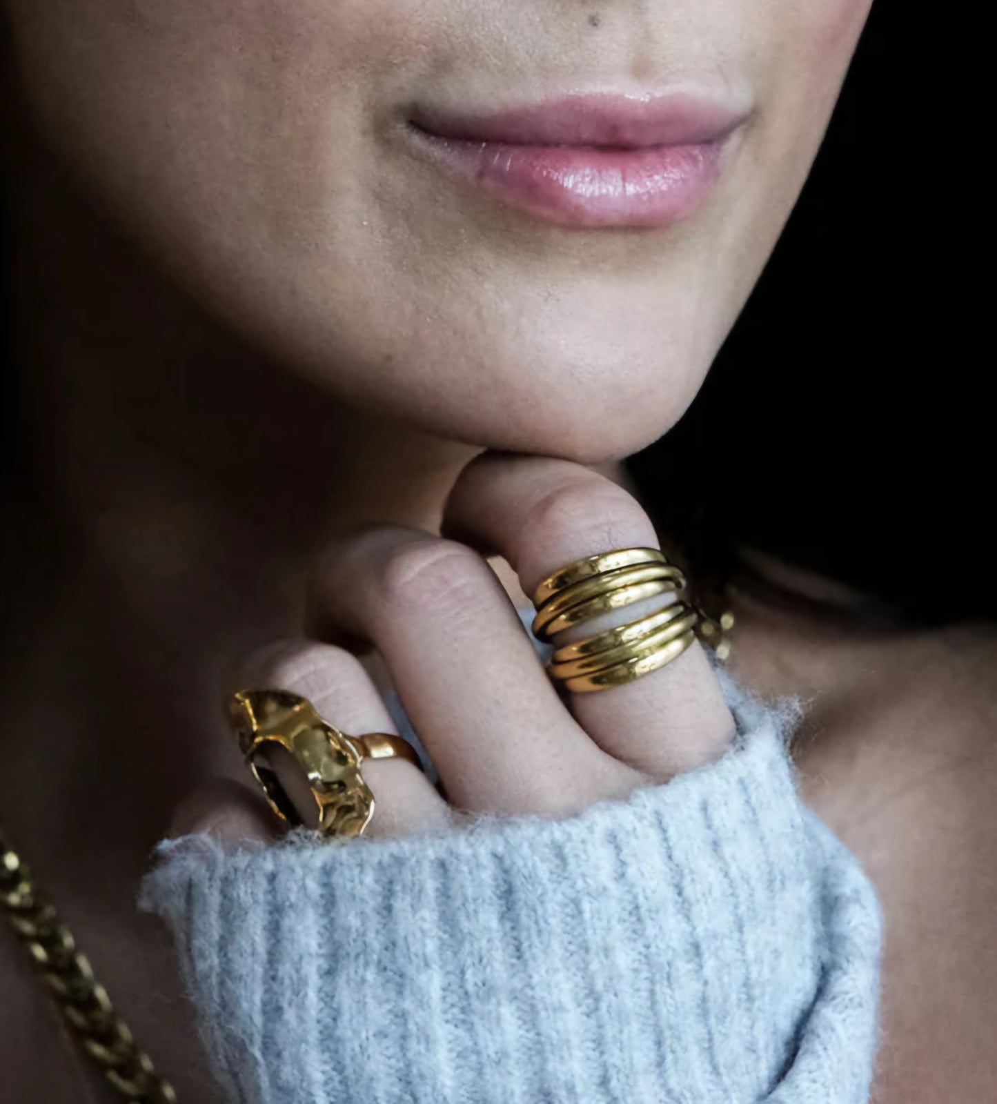 Ring Angie